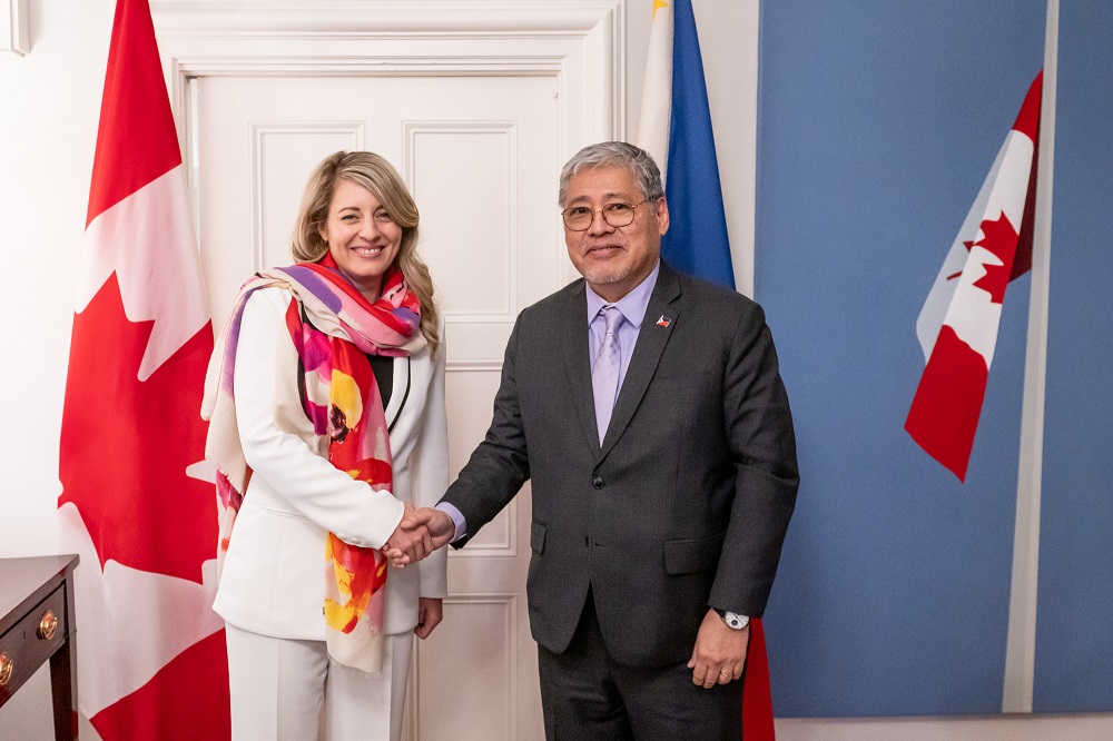 PR 56 2024 Meeting between Canadian FM Melanie Jolly and SFA Enrique Manalo 8 May 2024